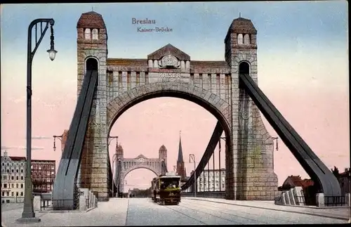 Ak Wrocław Breslau Schlesien, Kaiser Brücke mit Straßenbahn