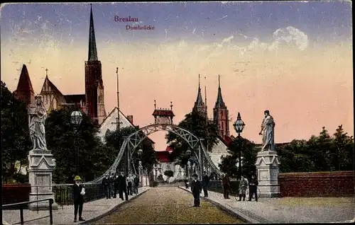 Ak Wrocław Breslau Schlesien, Blick auf die Dombrücke, Passanten