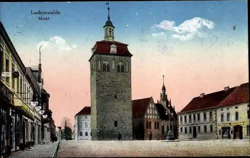 Ak Luckenwalde in Brandenburg, Marktplatz, Glockenturm, Kirche, Friseur, Zigarrenladen