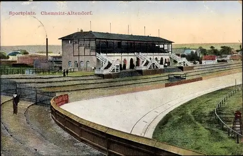 Ak Altendorf Chemnitz in Sachsen, Blick auf den Sportplatz