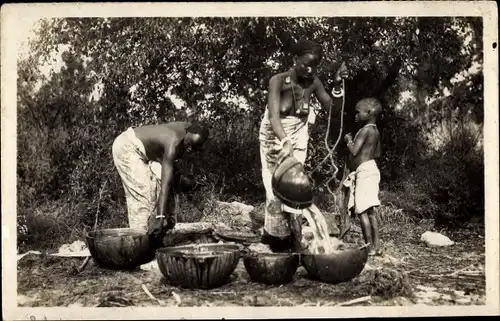 Ak Senegal, Autour du Puits, Frauen, Kind