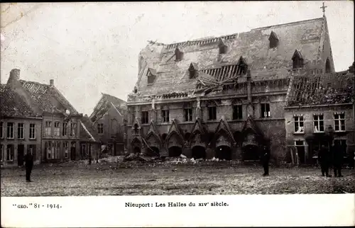 Ak Nieuport Westflandern Belgien, Les Halles du XIVe siècle, Kriegszerstörungen, Trümmer