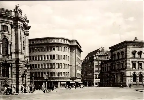 Ak Leipzig in Sachsen, Eingang zur Peterstraße, Straßenszene