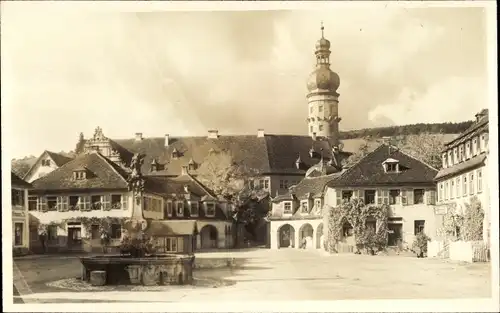 Ak Weikersheim in Tauberfranken Württemberg, Marktplatz, Brunnen