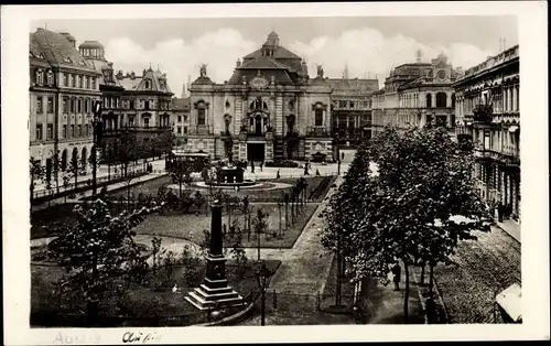 Ak Ústí nad Labem Aussig an der Elbe, Theaterplatz, Denkmal