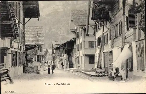Ak Brienz Kanton Bern, Dorfstraße