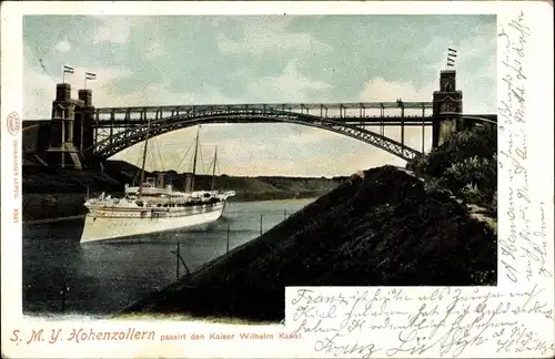 Ak Hansestadt Kiel, S.M.Y. Hohenzollern passiert den Kaiser Wilhelm-Kanal
