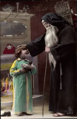 Ak Glückwunsch Weihnachten, Weihnachtsmann mit Rückentrage, Kind