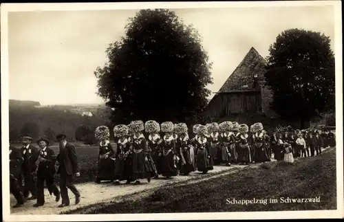 Ak Schappelzug im Schwarzwald, Frauen in Trachten