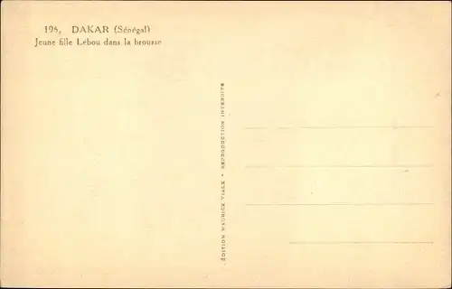 Ak Dakar Senegal, Jeune fille Lebou dans la brousee, Nackte Brust, Wüste