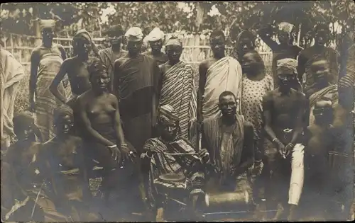 Foto Ak Nigeria, Gruppenaufnahme mit Trommeln