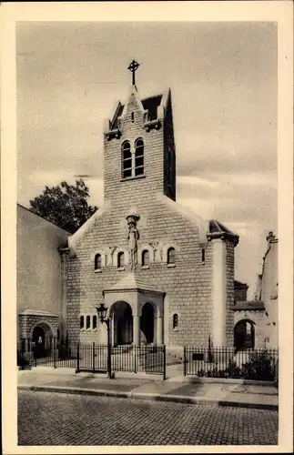 Ak Paris XX, Chapelle du Sacre-Coeur de Jesus, Elevee sur les lieux, Kirche, Außenansicht