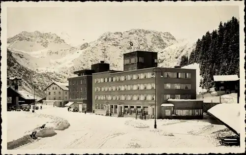 Ak Arosa Kanton Graubünden Schweiz, Posthotel im Winter