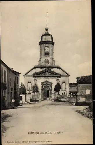 Ak Demange aux Eaux Meuse, L Eglise, Kirche, Straßenansicht