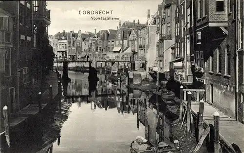 Ak Dordrecht Südholland Niederlande, Voorstraatshaven, Wohnhäuser am Wasser