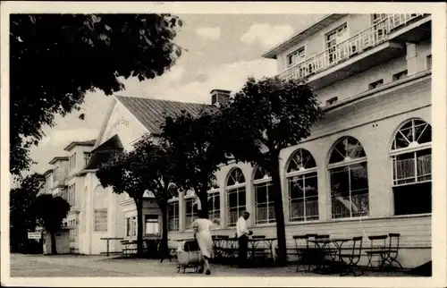 Ak Ostseebad Bansin Heringsdorf auf Usedom, Straßenpartie, Restaurant