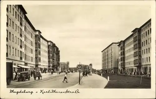 Ak Magdeburg, Karl Marx Straße, Geschäfte, Passanten