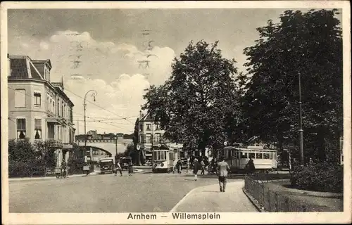 Ak Arnhem Gelderland Niederlande, Willemsplein, Straßenbahnen