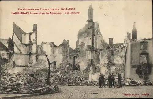 Ak Raon l'Étape Lothringen Vosges, bombarde par les Allemands, Vue interieure