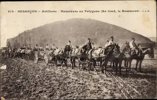 Ak Besançon Doubs, Artillerie, Manoeuvre au Polygone, Soldaten