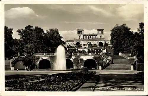 Ak Potsdam in Brandenburg, Schloss Sanssouci, Orangerie mit großer Fontäne