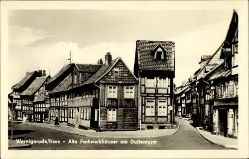 Ak Wernigerode am Harz, Alte Fachwerkhäuser am Dullenturm