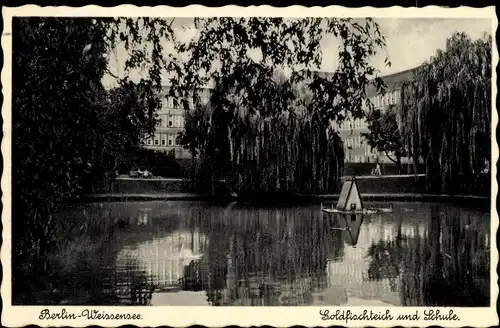 Ak Berlin Weißensee, Goldfischteich und Schule