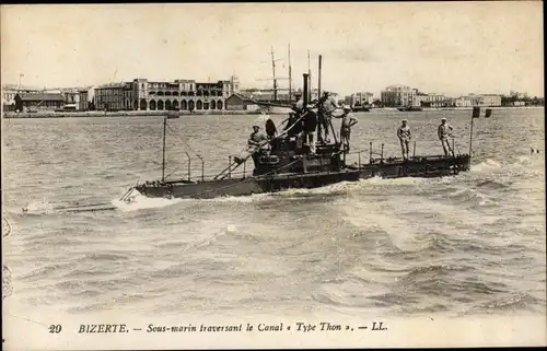 Ak Bizerte Tunesien, Französisches U Boot, sous marin traversant le canal