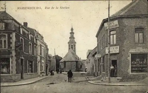 Ak Mariembourg Couvin Wallonien Namur, Rue de la Station, Café