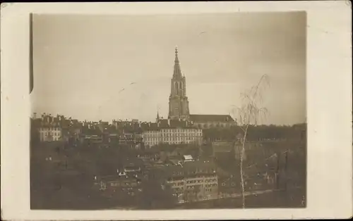 Foto Ak Bern Stadt Schweiz, Stadtansicht mit Münster