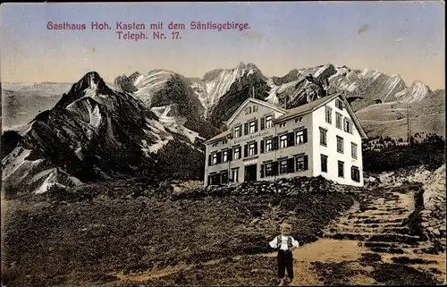 Ak Appenzell Innerrhoden, Gasthaus Hoher Kasten mit Säntisgebirge, Junge in Tracht