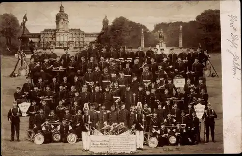Foto Ak Berlin Charlottenburg, Militär-Orchester, Männer in Uniformen, Musikinstrumente