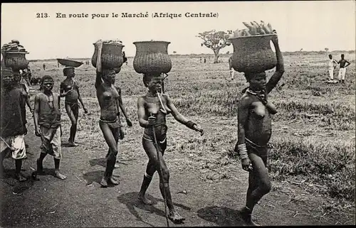 Ak En route pour le Marché, Frauen, Busen