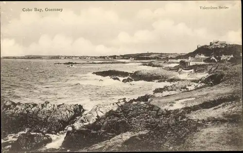 Ak Guernsey Kanalinseln, Cobo Bay, Küste, Felsen