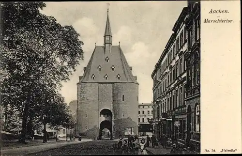 Ak Aachen in Nordrhein Westfalen, Marschiertor, Passanten