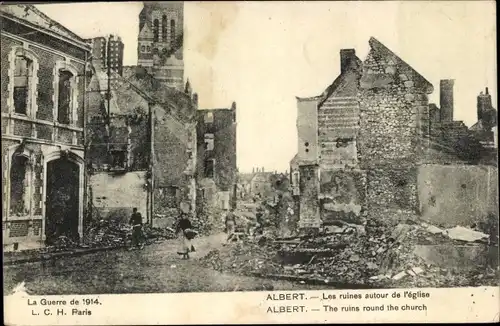 Ak Albert Somme, La Guerre de 1914, Les ruines autour de l'eglise