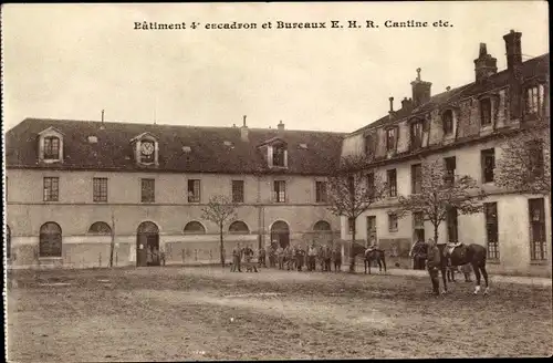 Ak Frankreich, Batiment 4 escadron et Bureaux E.H.R. Cantine etc.