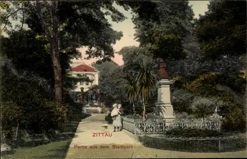 Ak Zittau der Oberlausitz, Partie aus dem Stadtpark