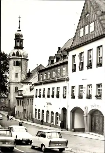Ak Wolkenstein im Erzgebirge, Markt mit Blick zum Ratskeller und zur St.-Bartholomäus-Kirche