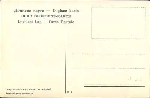 Ak Bosnien Herzegowina, Bauernwohnhaus, Koliba, Dorfbewohner in Trachten