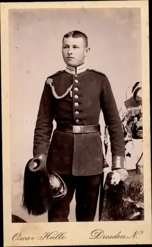 CdV Deutscher Soldat in Uniform, Portrait, Schützenschnur