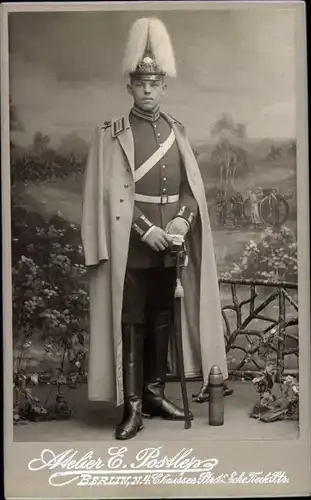 CdV Deutscher Soldat in Uniform mit Mantel, Portrait