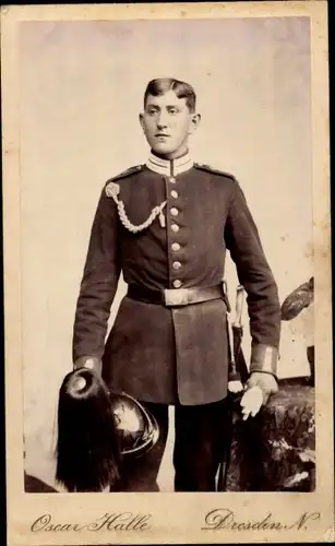 CdV Deutscher Soldat in Uniform, Portrait, Schützenschnur