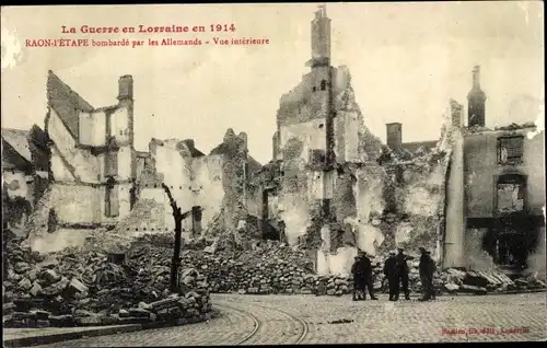 Ak Raon l'Étape Lothringen Vosges, bombarde par les Allemands - Vue interieure