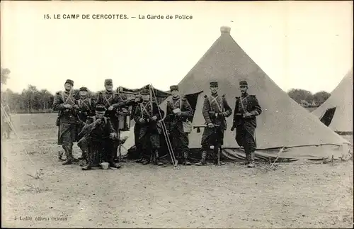 Ak Cercottes Loiret, Le Camp, La Garde de Police