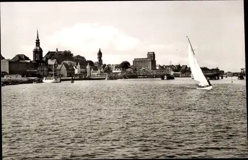 Ak Kappeln an der Schlei, Blick auf den Ort, Segelpartie