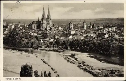 Ak Regensburg an der Donau Oberpfalz, Ortsansicht, Panorama, Kirche