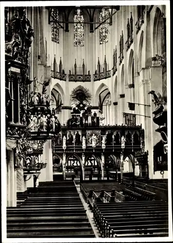 Ak Hansestadt Lübeck, St. Marienkirche, Innenansicht, Mittelschiff, Kanzel