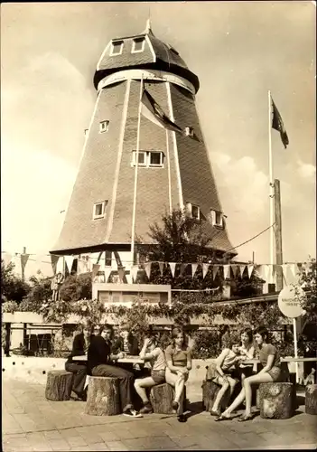 Ak Röbel an der Müritz, Jugendherberge, Windmühle