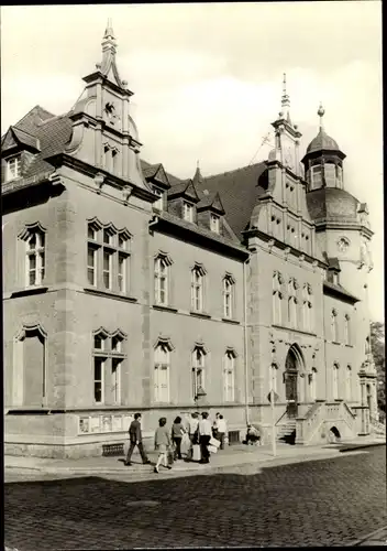 Ak Glauchau in Sachsen, Straßenpartie mit Blick auf die Post